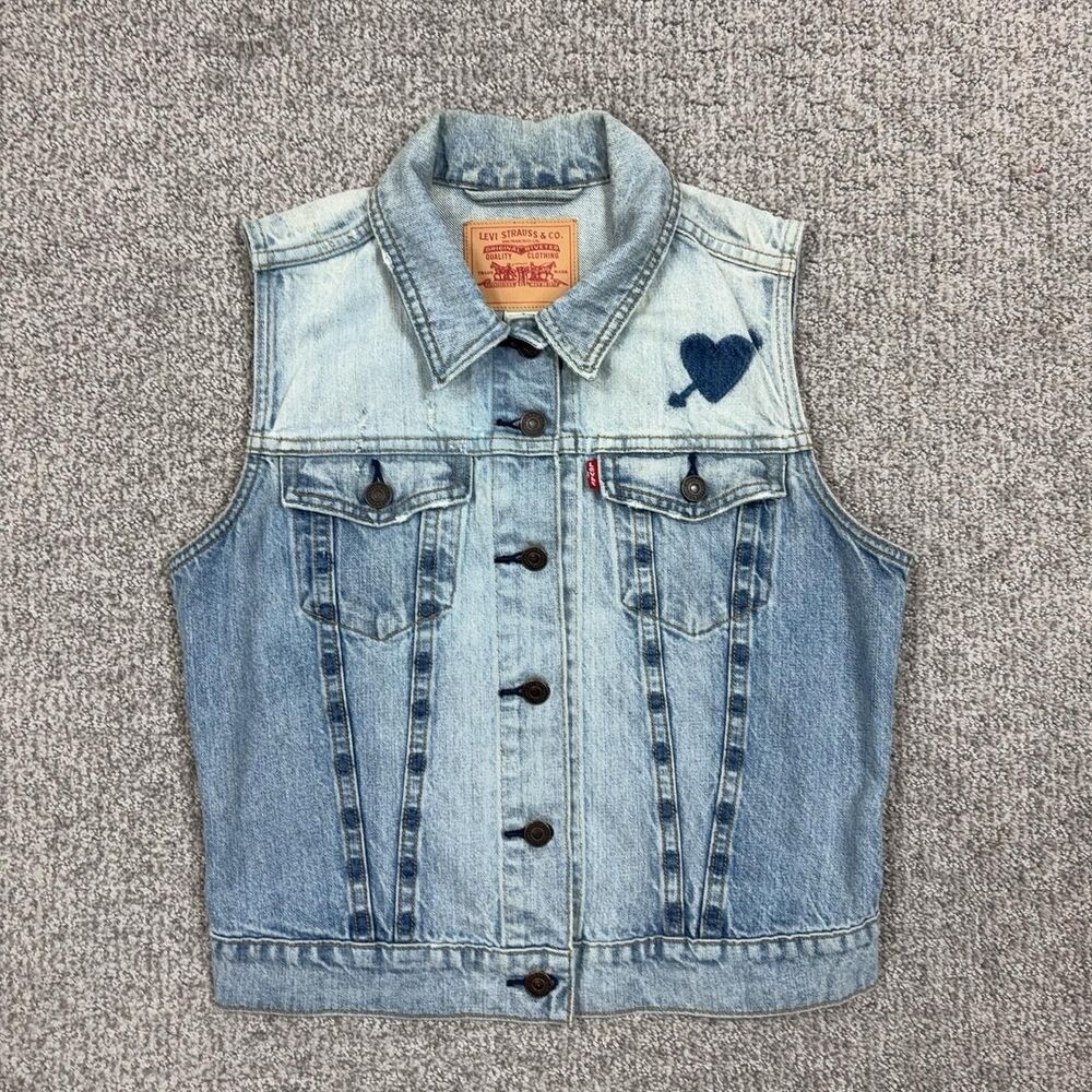Levis Denim Vest Womens Medium Blue Jean Sleeveless Heart Trucker Casual